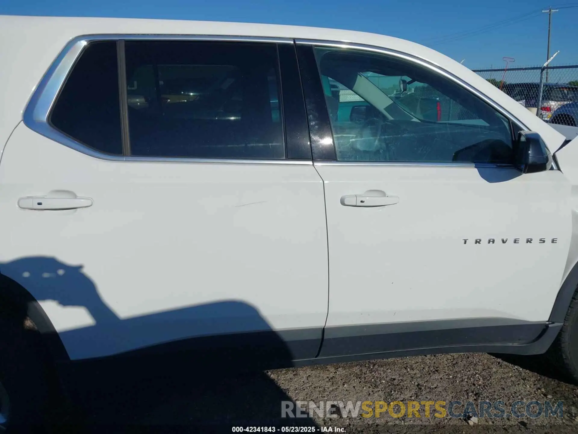 14 fotografías del automóvil dañado 1GNEVFKW0LJ191534 CHEVROLET TRAVERSE 2020