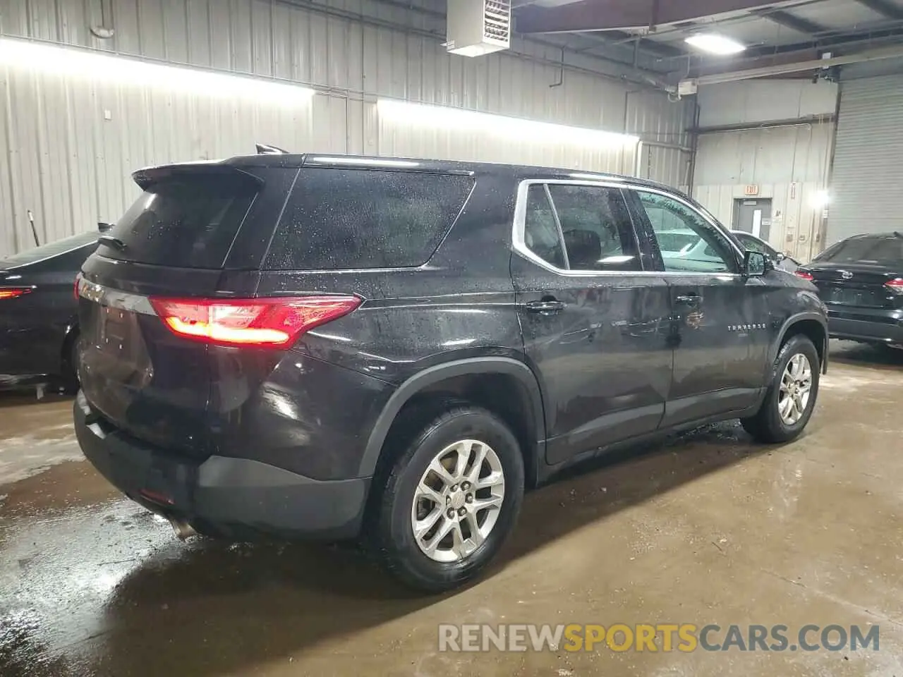 3 fotografías del automóvil dañado 1GNEVFKW1LJ206462 CHEVROLET TRAVERSE 2020