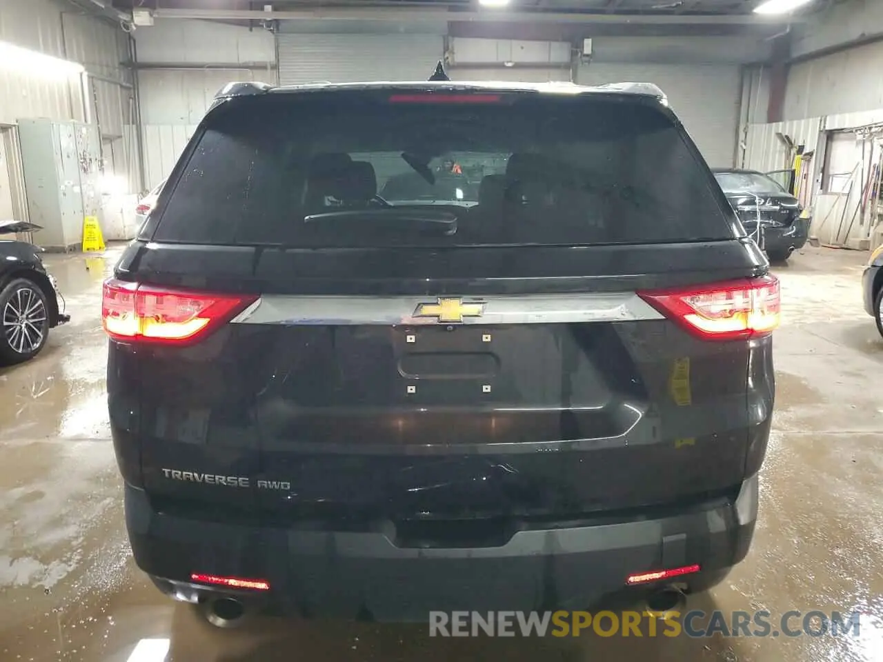 6 fotografías del automóvil dañado 1GNEVFKW1LJ206462 CHEVROLET TRAVERSE 2020