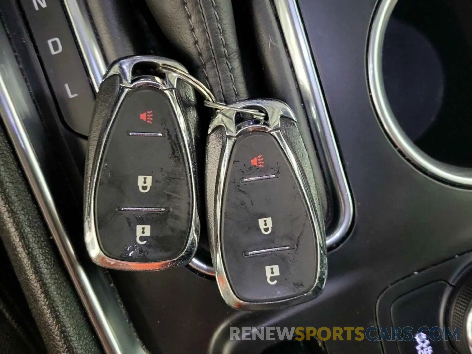 39 fotografías del automóvil dañado 1GNEVFKW3LJ274665 CHEVROLET TRAVERSE 2020