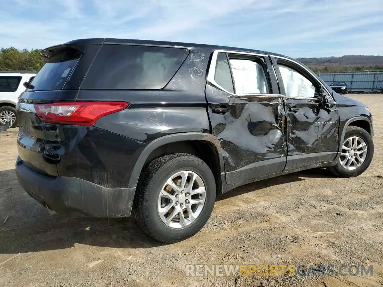 3 fotografías del automóvil dañado 1GNEVFKW7LJ154108 CHEVROLET TRAVERSE 2020