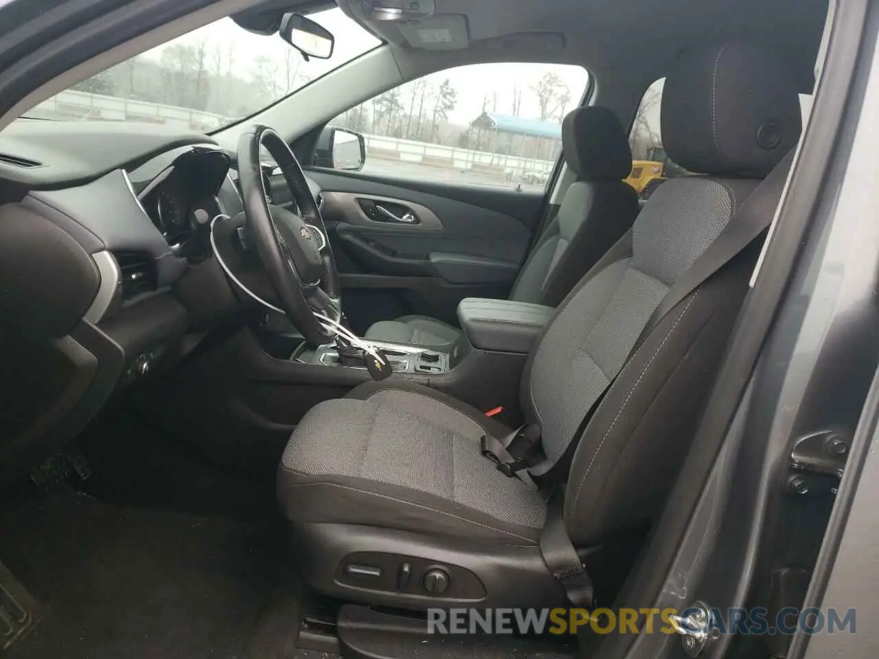 7 fotografías del automóvil dañado 1GNEVGKW0LJ158524 CHEVROLET TRAVERSE 2020