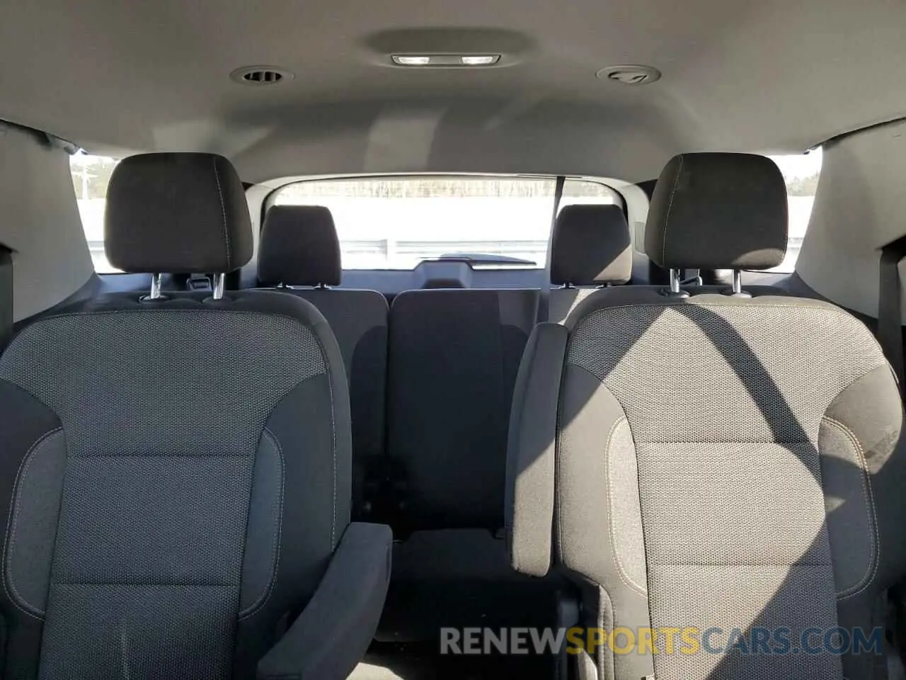 10 fotografías del automóvil dañado 1GNEVGKW0LJ281837 CHEVROLET TRAVERSE 2020