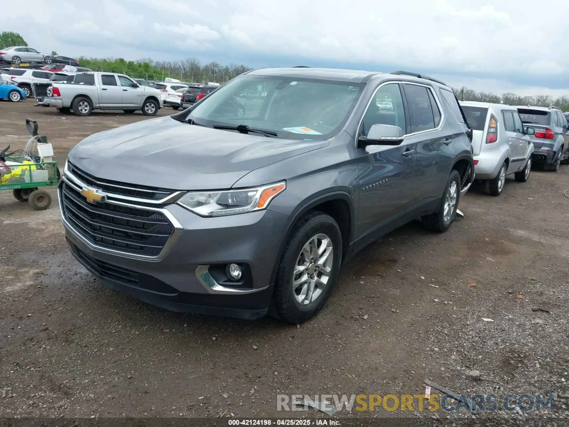 2 fotografías del automóvil dañado 1GNEVGKW2LJ199527 CHEVROLET TRAVERSE 2020