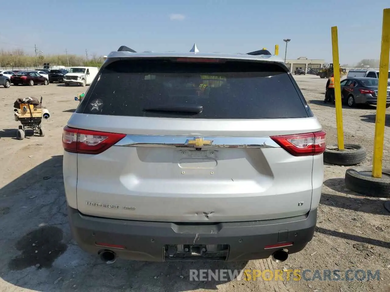 6 fotografías del automóvil dañado 1GNEVGKW4LJ218210 CHEVROLET TRAVERSE 2020
