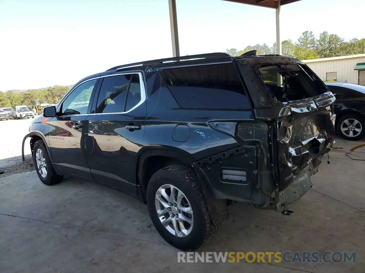 2 fotografías del automóvil dañado 1GNEVGKW9LJ247007 CHEVROLET TRAVERSE 2020