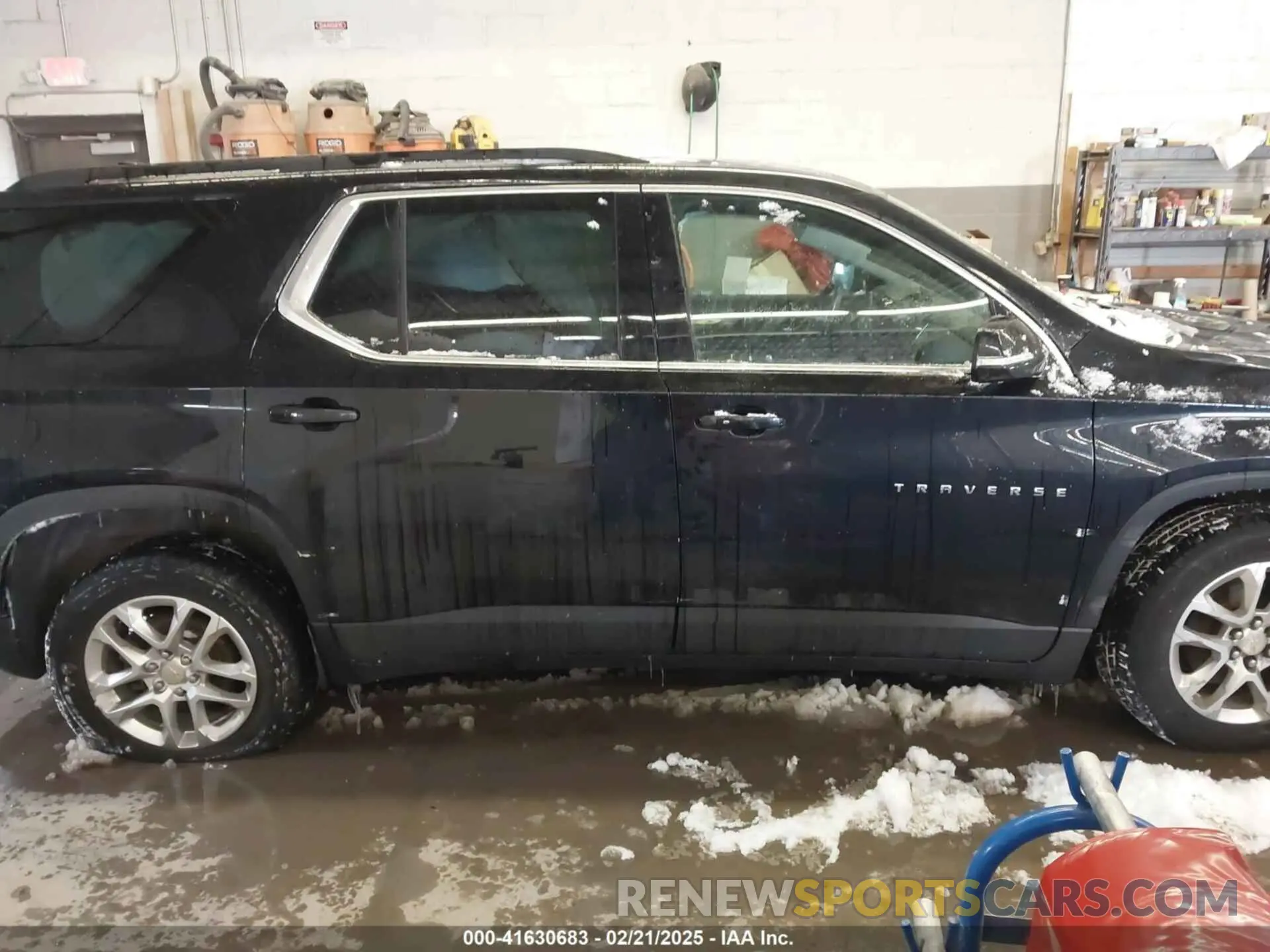 13 fotografías del automóvil dañado 1GNEVGKW9LJ304449 CHEVROLET TRAVERSE 2020