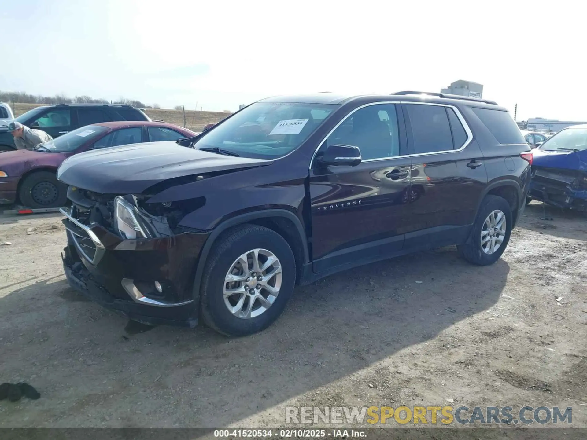 2 fotografías del automóvil dañado 1GNEVGKWXLJ151077 CHEVROLET TRAVERSE 2020
