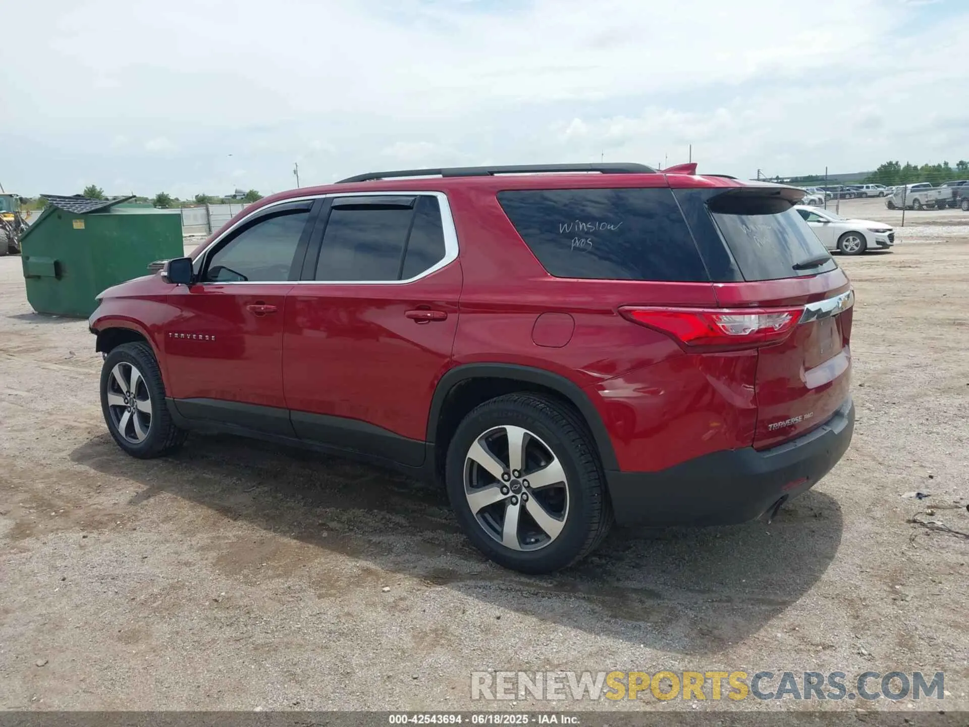 15 fotografías del automóvil dañado 1GNEVHKW0LJ322859 CHEVROLET TRAVERSE 2020
