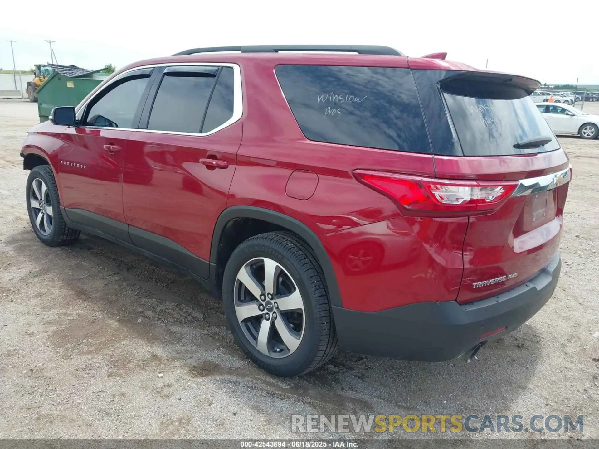 3 fotografías del automóvil dañado 1GNEVHKW0LJ322859 CHEVROLET TRAVERSE 2020