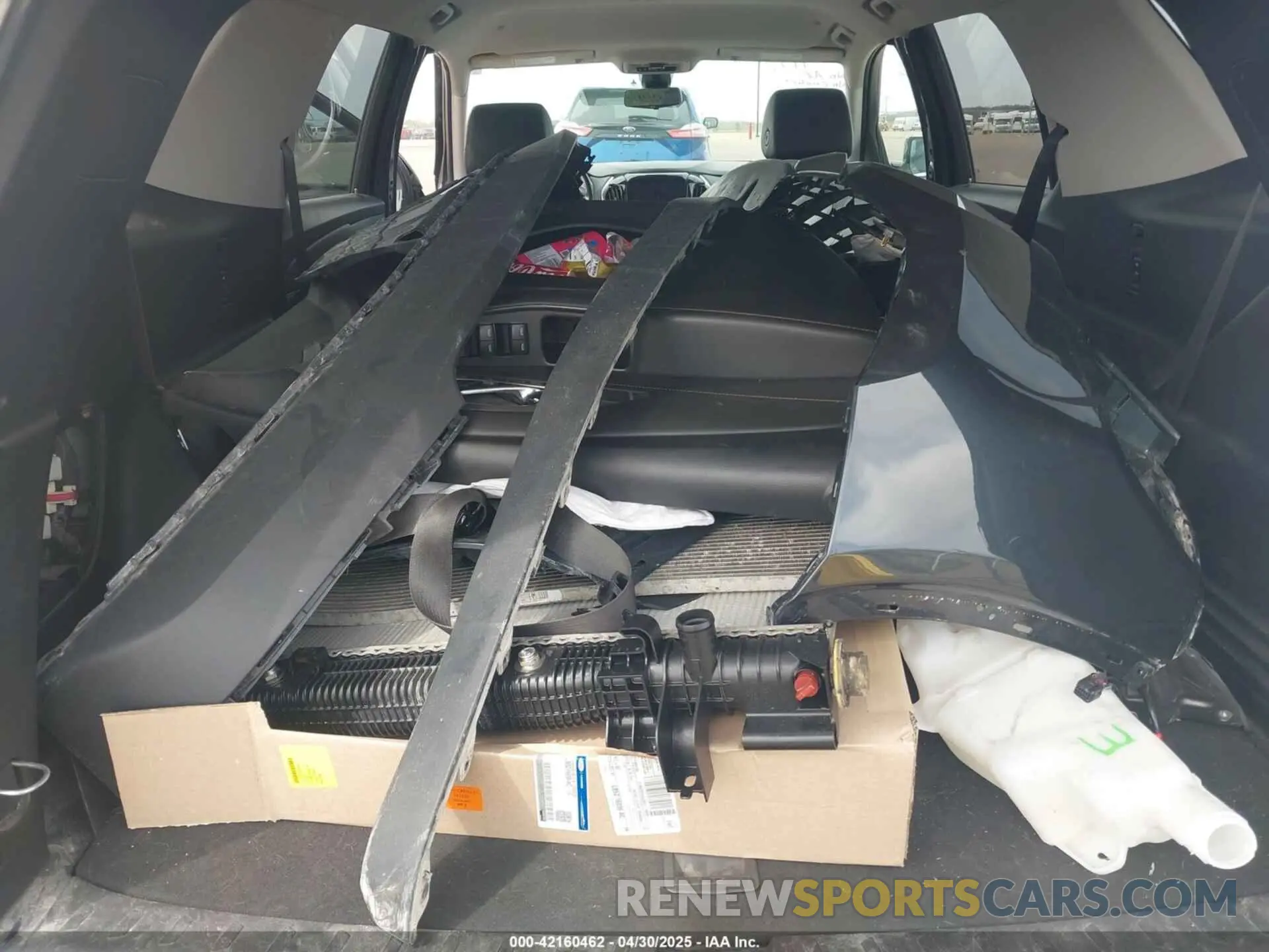 12 fotografías del automóvil dañado 1GNEVHKW1LJ215299 CHEVROLET TRAVERSE 2020