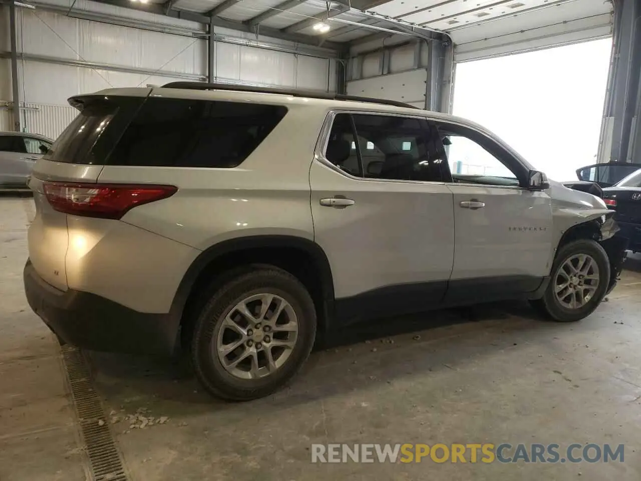 3 fotografías del automóvil dañado 1GNEVHKW2LJ163441 CHEVROLET TRAVERSE 2020