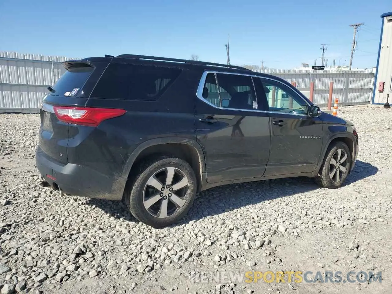 3 fotografías del automóvil dañado 1GNEVHKW3LJ115382 CHEVROLET TRAVERSE 2020