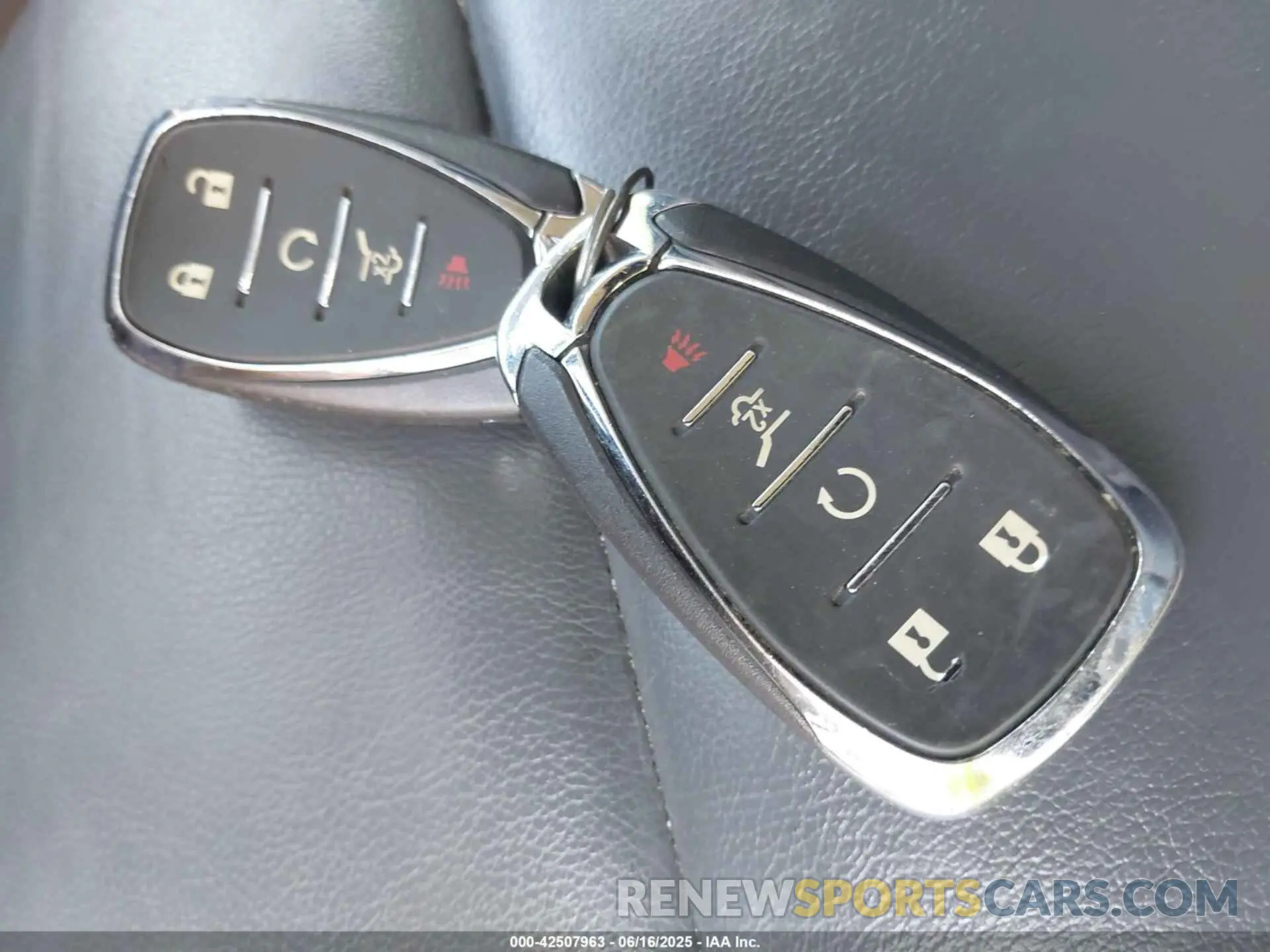 11 fotografías del automóvil dañado 1GNEVHKW3LJ164808 CHEVROLET TRAVERSE 2020