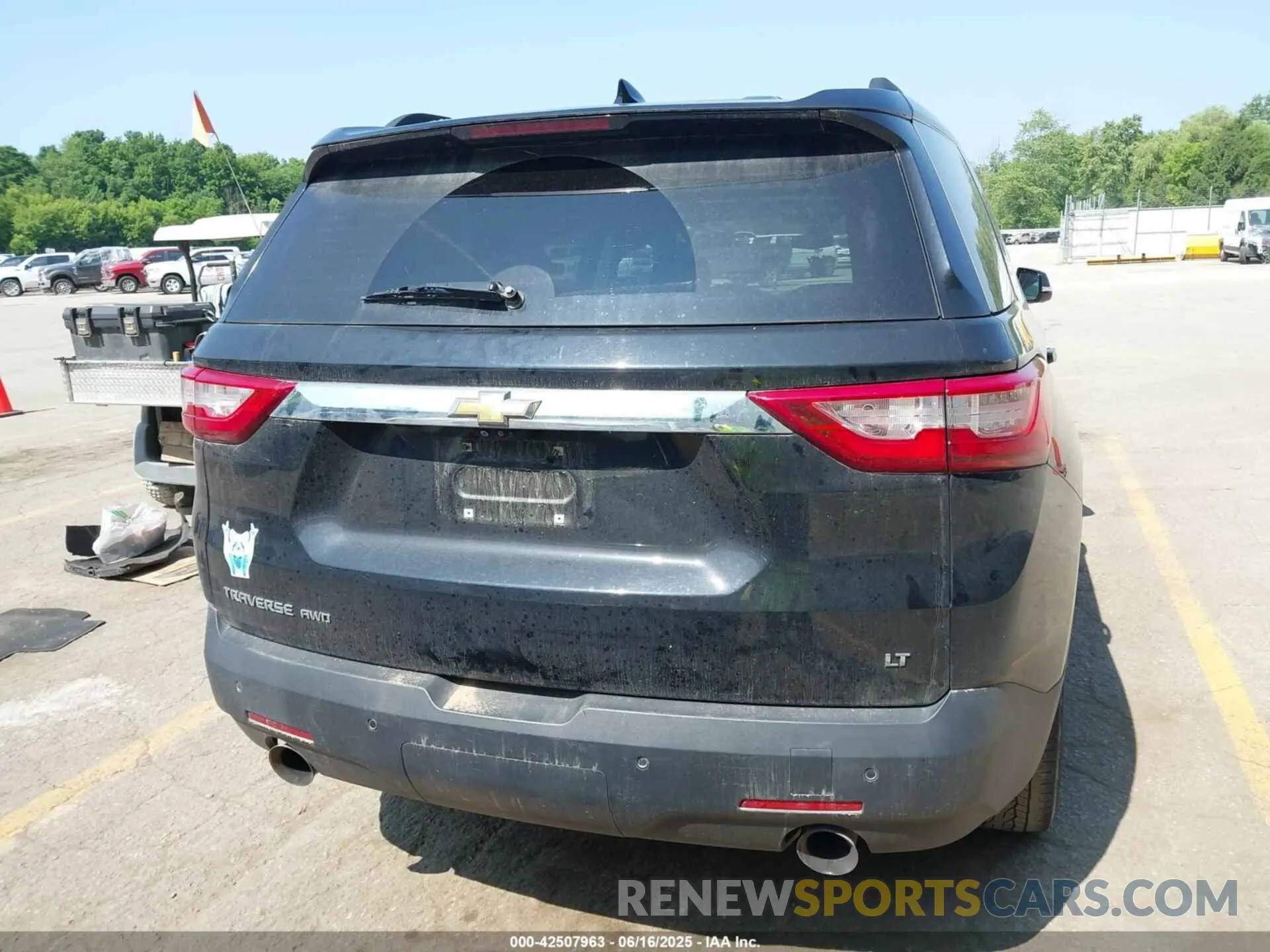 16 fotografías del automóvil dañado 1GNEVHKW3LJ164808 CHEVROLET TRAVERSE 2020