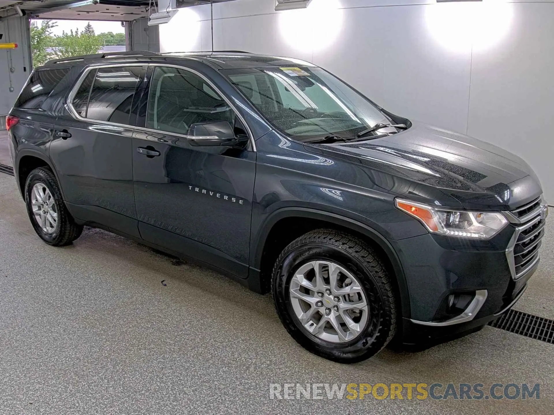 32 fotografías del automóvil dañado 1GNEVHKW3LJ189501 CHEVROLET TRAVERSE 2020