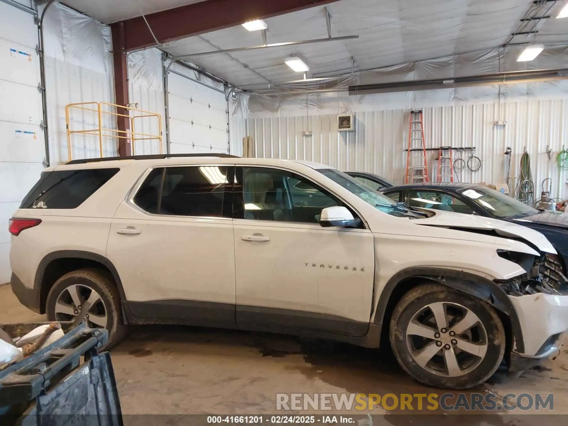 13 fotografías del automóvil dañado 1GNEVHKW4LJ101782 CHEVROLET TRAVERSE 2020