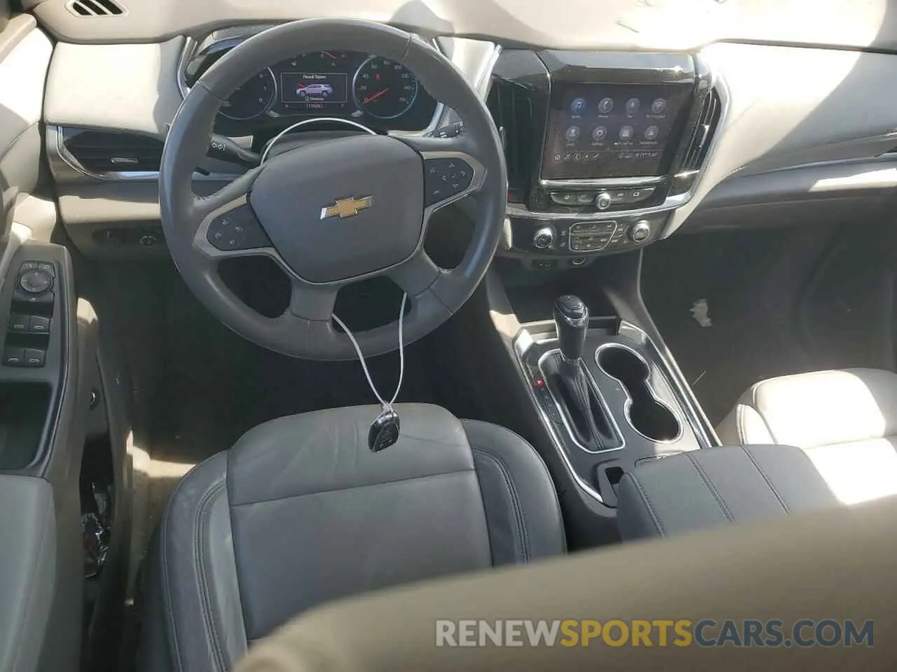8 fotografías del automóvil dañado 1GNEVHKW4LJ179897 CHEVROLET TRAVERSE 2020