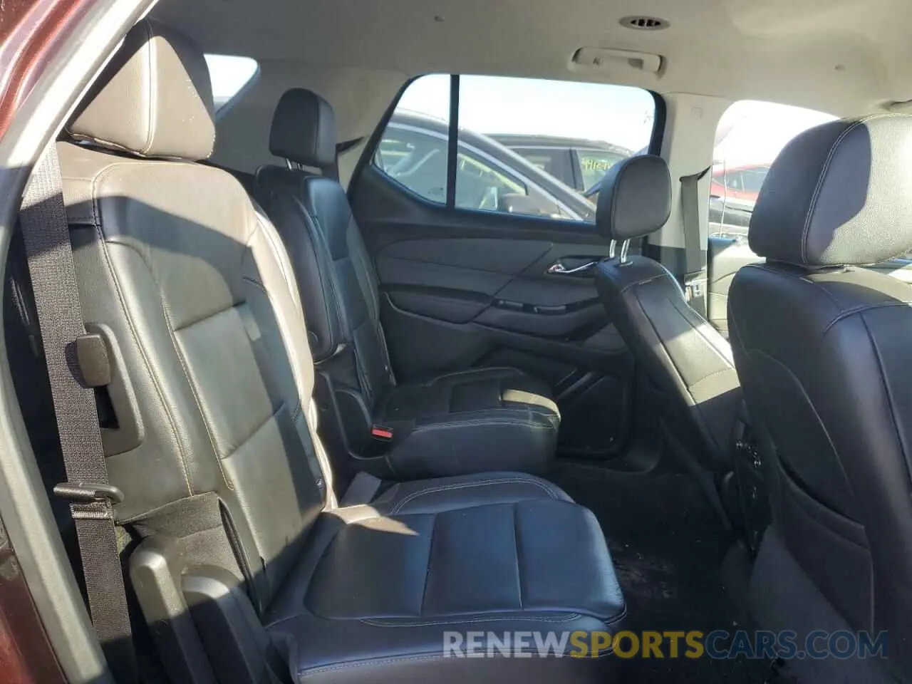 11 fotografías del automóvil dañado 1GNEVHKW5LJ176250 CHEVROLET TRAVERSE 2020