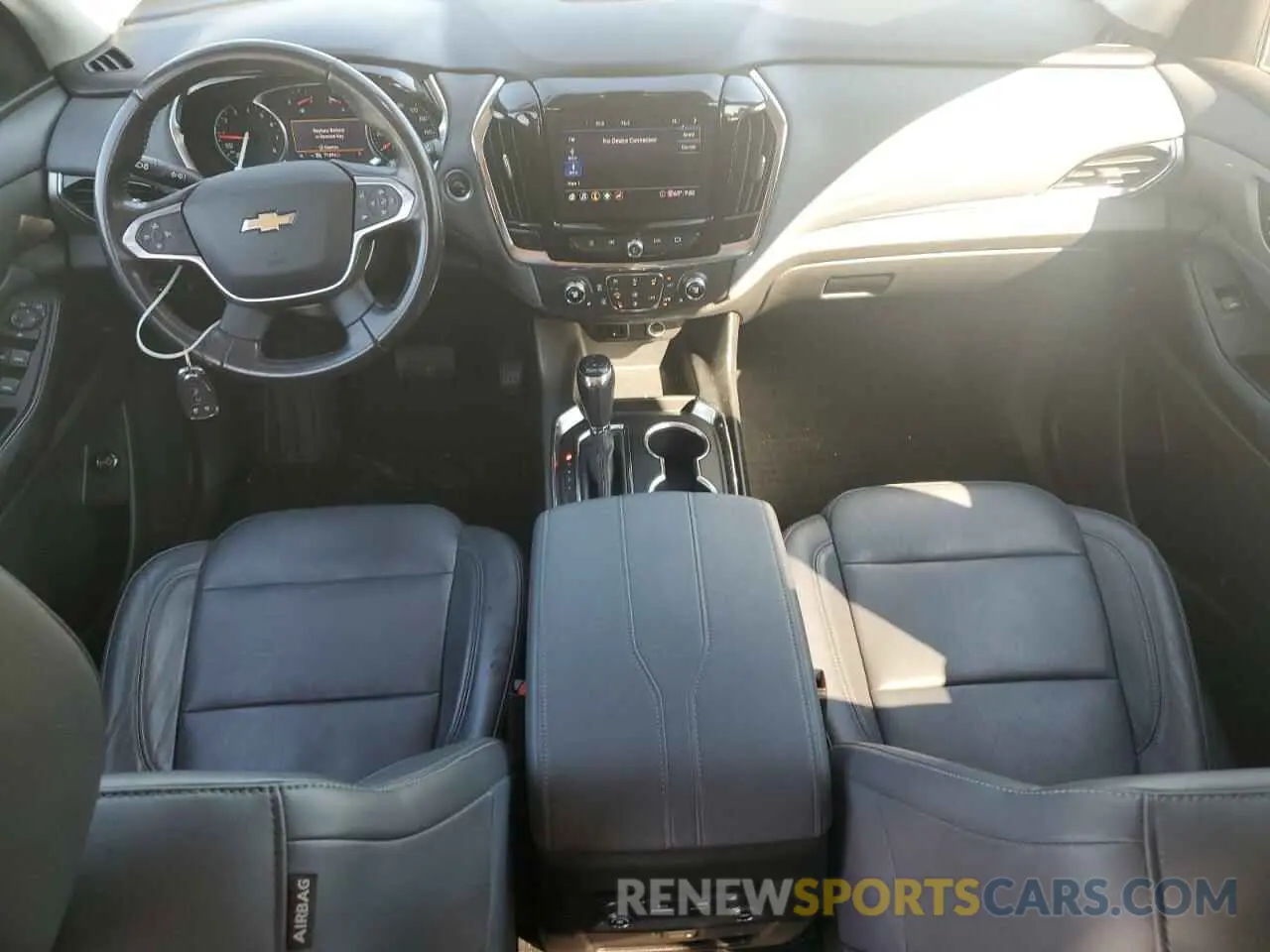 8 fotografías del automóvil dañado 1GNEVHKW5LJ326146 CHEVROLET TRAVERSE 2020