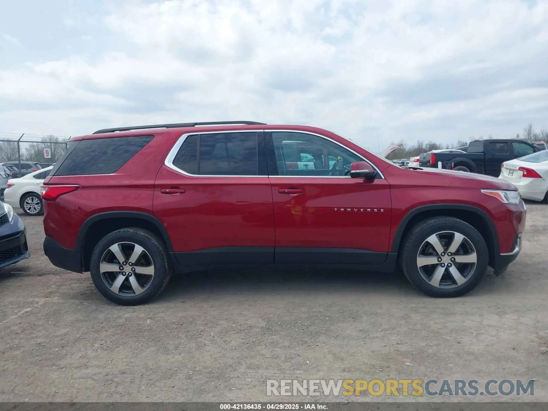 14 fotografías del automóvil dañado 1GNEVHKW6LJ236648 CHEVROLET TRAVERSE 2020