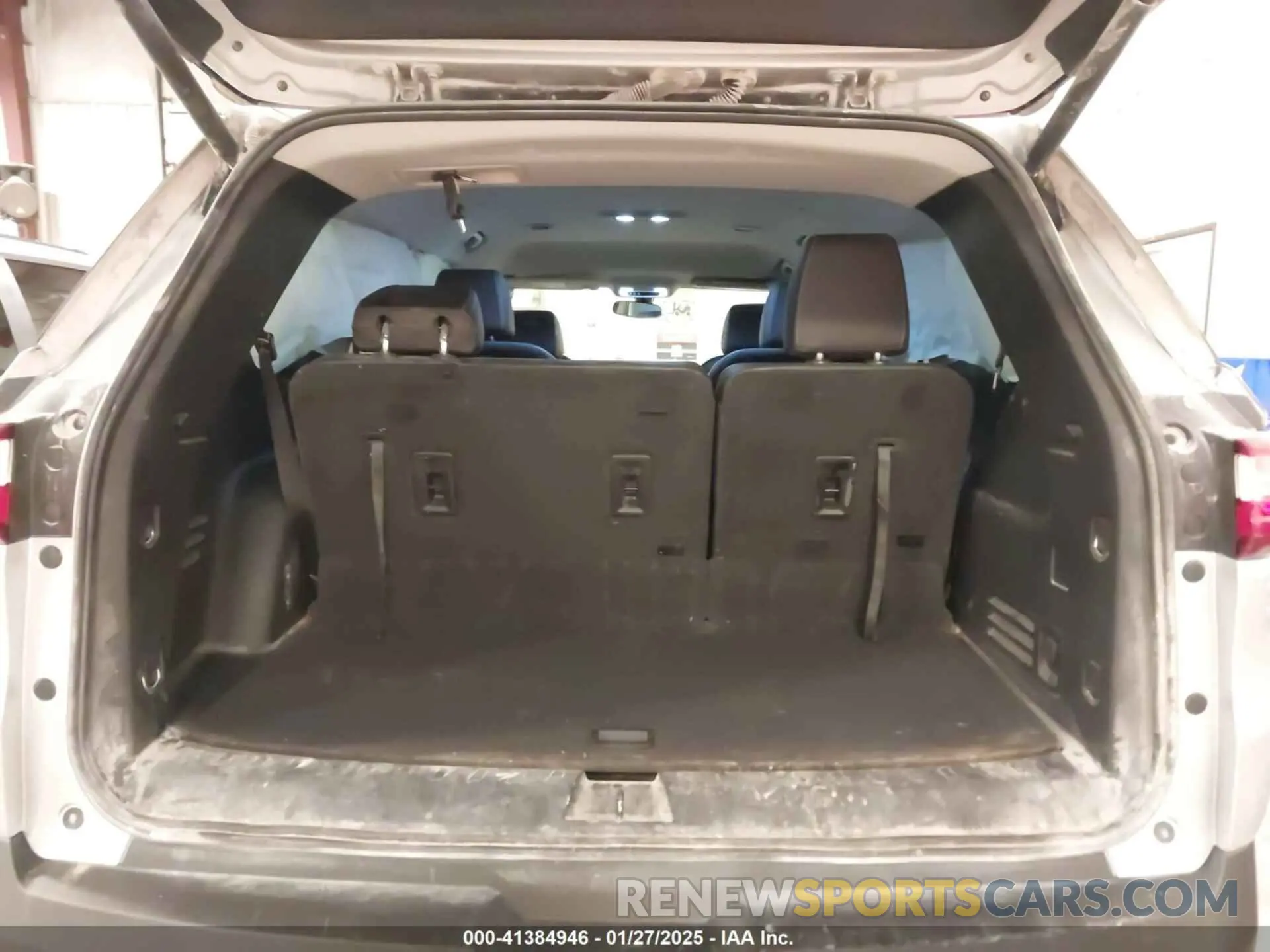 18 fotografías del automóvil dañado 1GNEVHKW6LJ273022 CHEVROLET TRAVERSE 2020