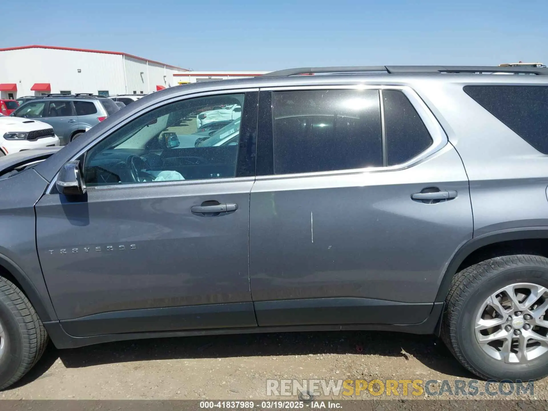14 fotografías del automóvil dañado 1GNEVHKW7LJ145467 CHEVROLET TRAVERSE 2020