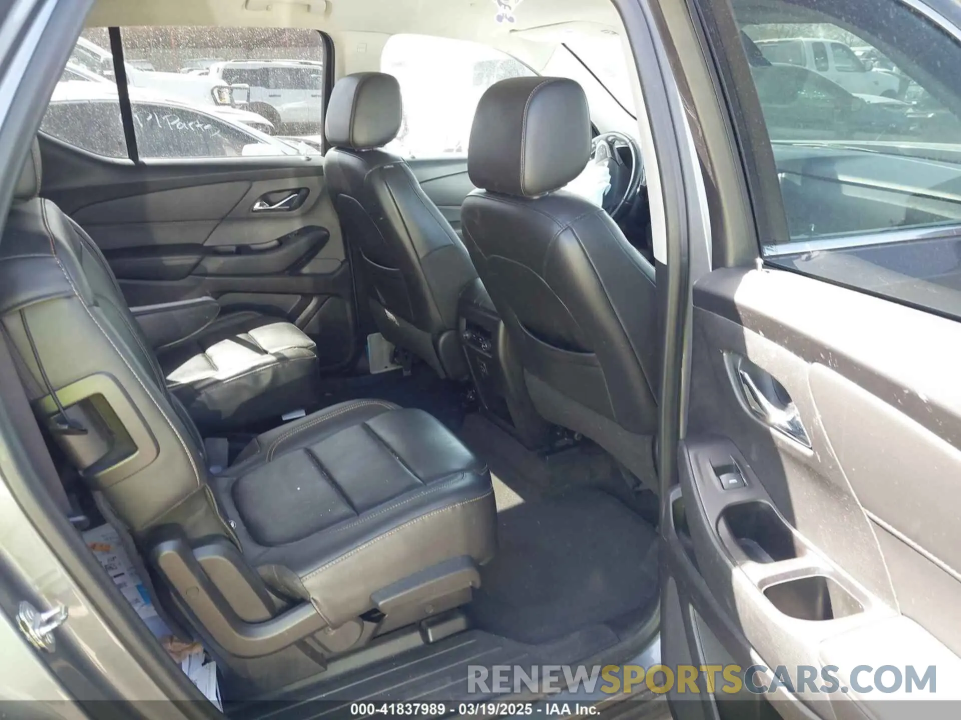 8 fotografías del automóvil dañado 1GNEVHKW7LJ145467 CHEVROLET TRAVERSE 2020