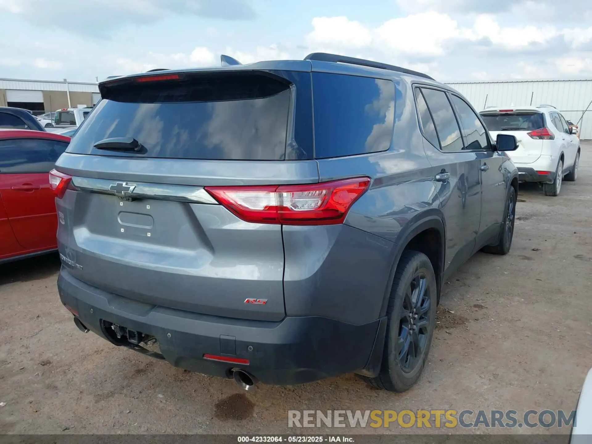 4 fotografías del automóvil dañado 1GNEVJKW6LJ287073 CHEVROLET TRAVERSE 2020