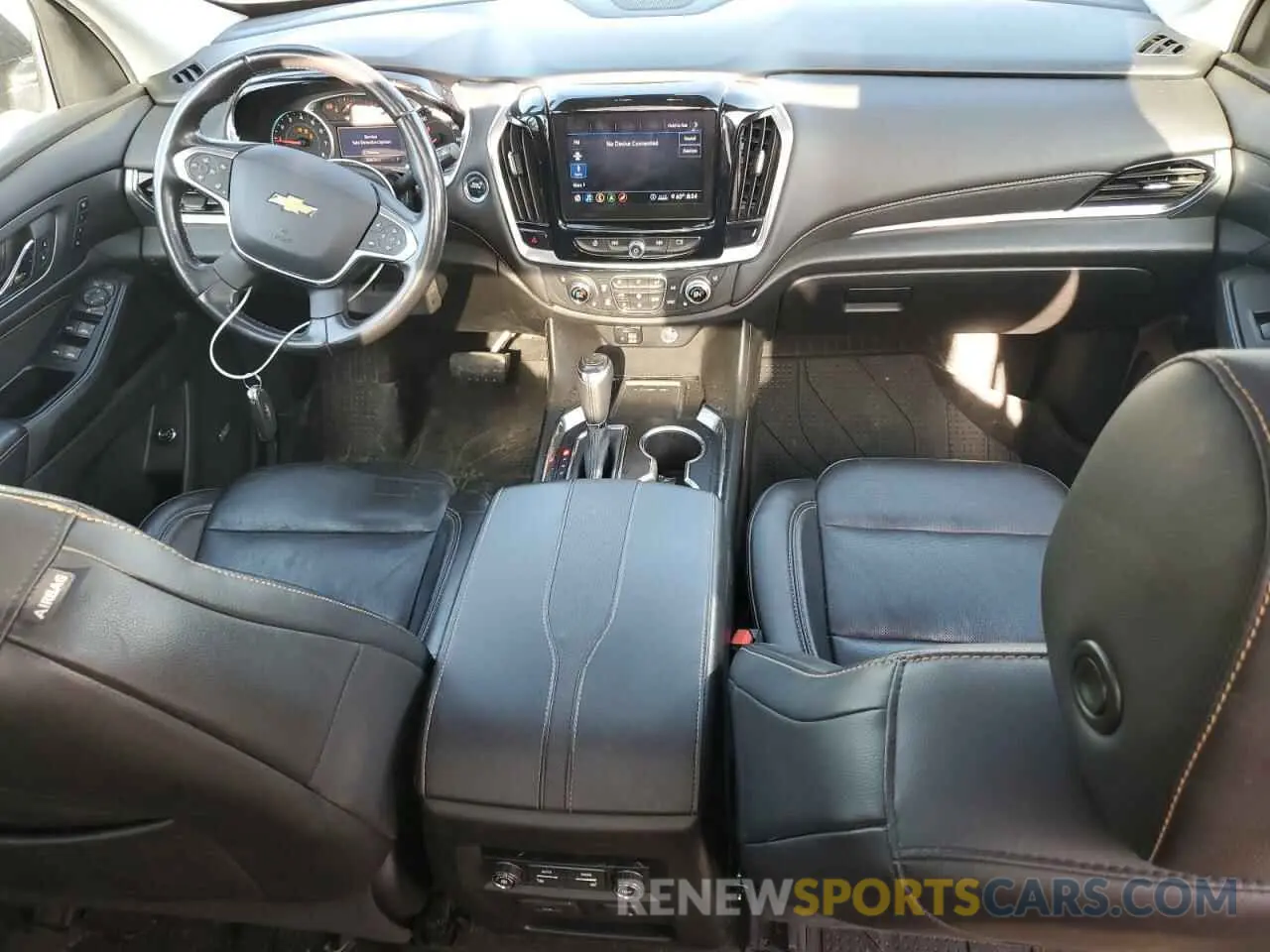 8 fotografías del automóvil dañado 1GNEVKKW2LJ200632 CHEVROLET TRAVERSE 2020
