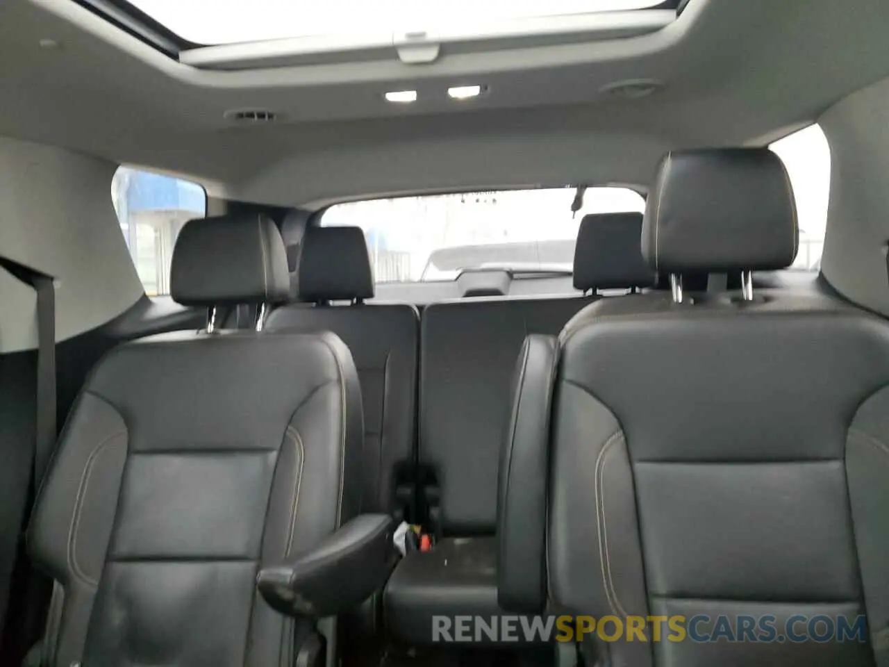 10 fotografías del automóvil dañado 1GNEVKKW3LJ288848 CHEVROLET TRAVERSE 2020
