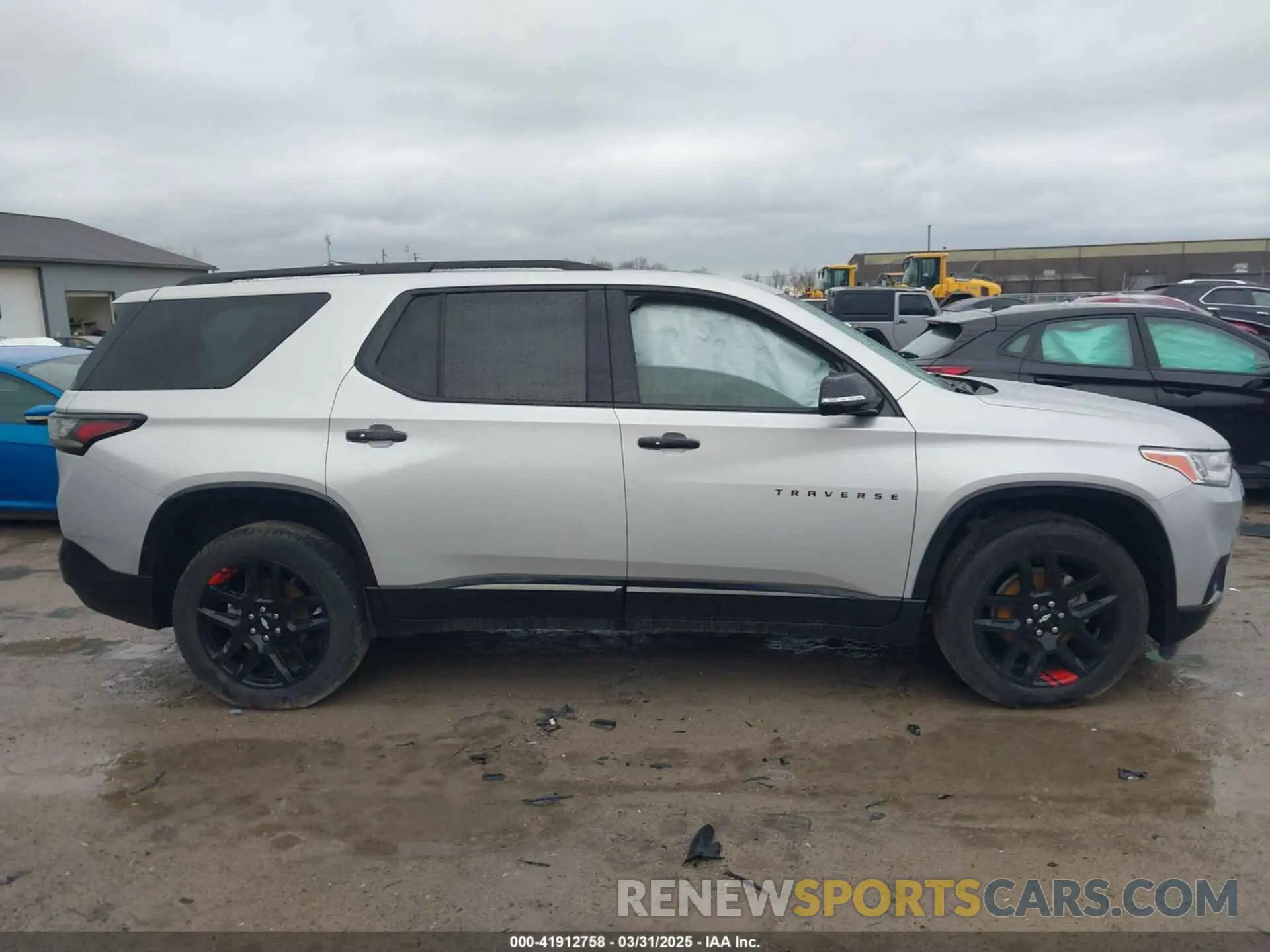 13 fotografías del automóvil dañado 1GNEVKKW4LJ284338 CHEVROLET TRAVERSE 2020