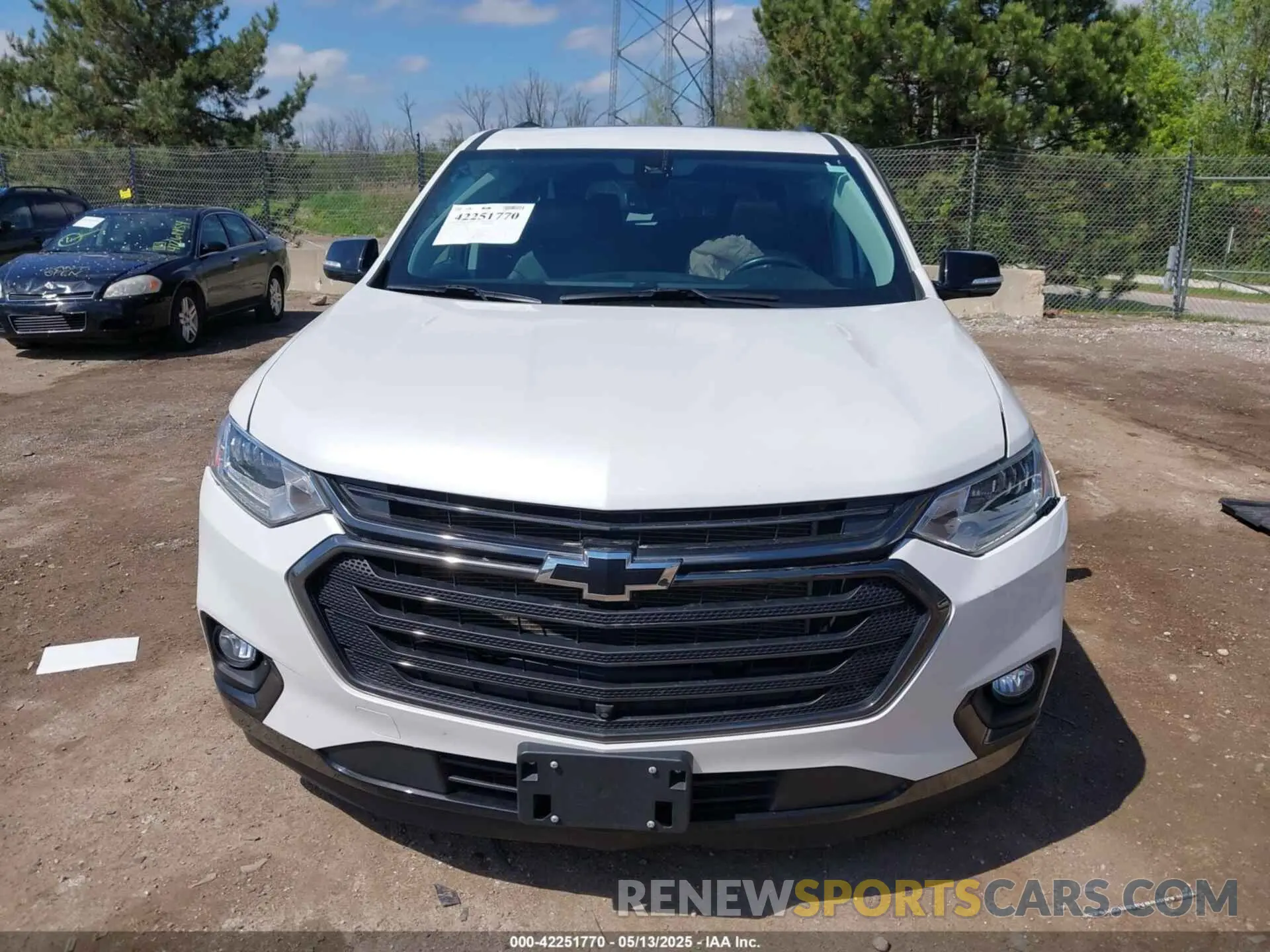 12 fotografías del automóvil dañado 1GNEVKKW7LJ115057 CHEVROLET TRAVERSE 2020