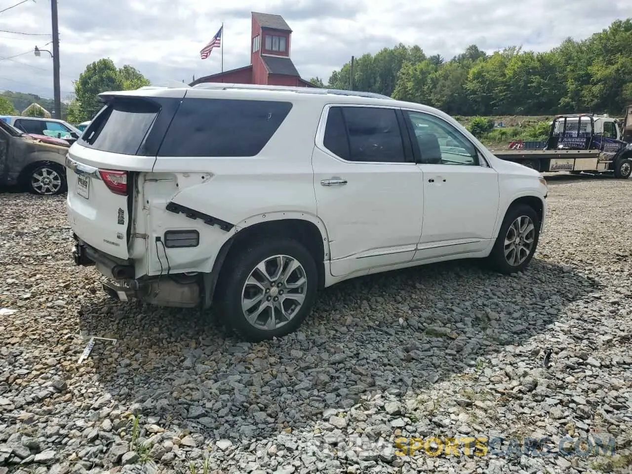 3 fotografías del automóvil dañado 1GNEVKKW9LJ158234 CHEVROLET TRAVERSE 2020