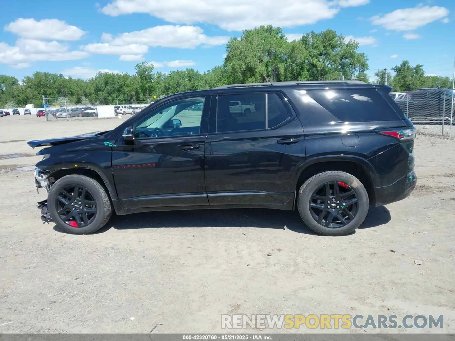 15 fotografías del automóvil dañado 1GNEVKKW9LJ315230 CHEVROLET TRAVERSE 2020