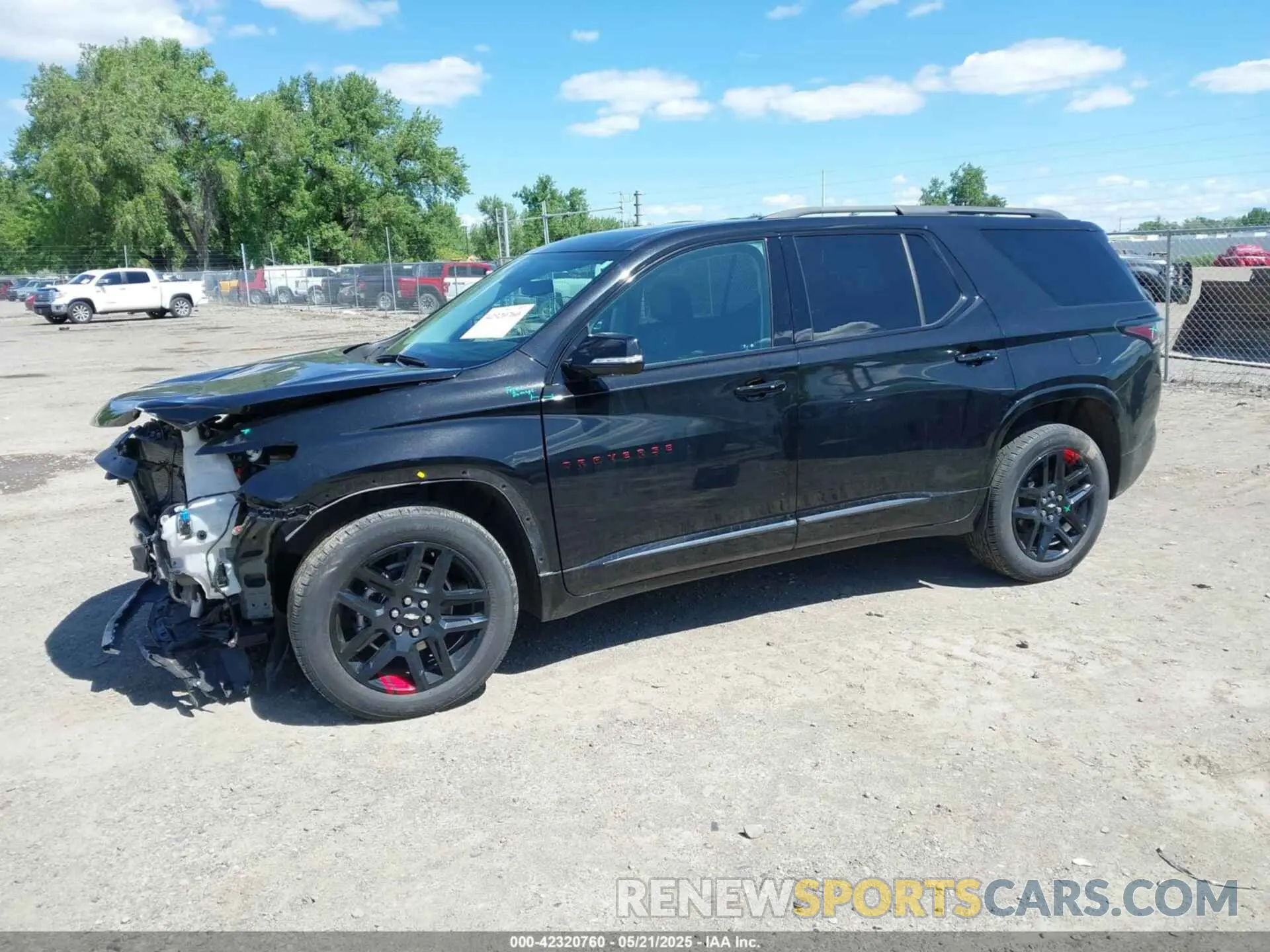 2 fotografías del automóvil dañado 1GNEVKKW9LJ315230 CHEVROLET TRAVERSE 2020