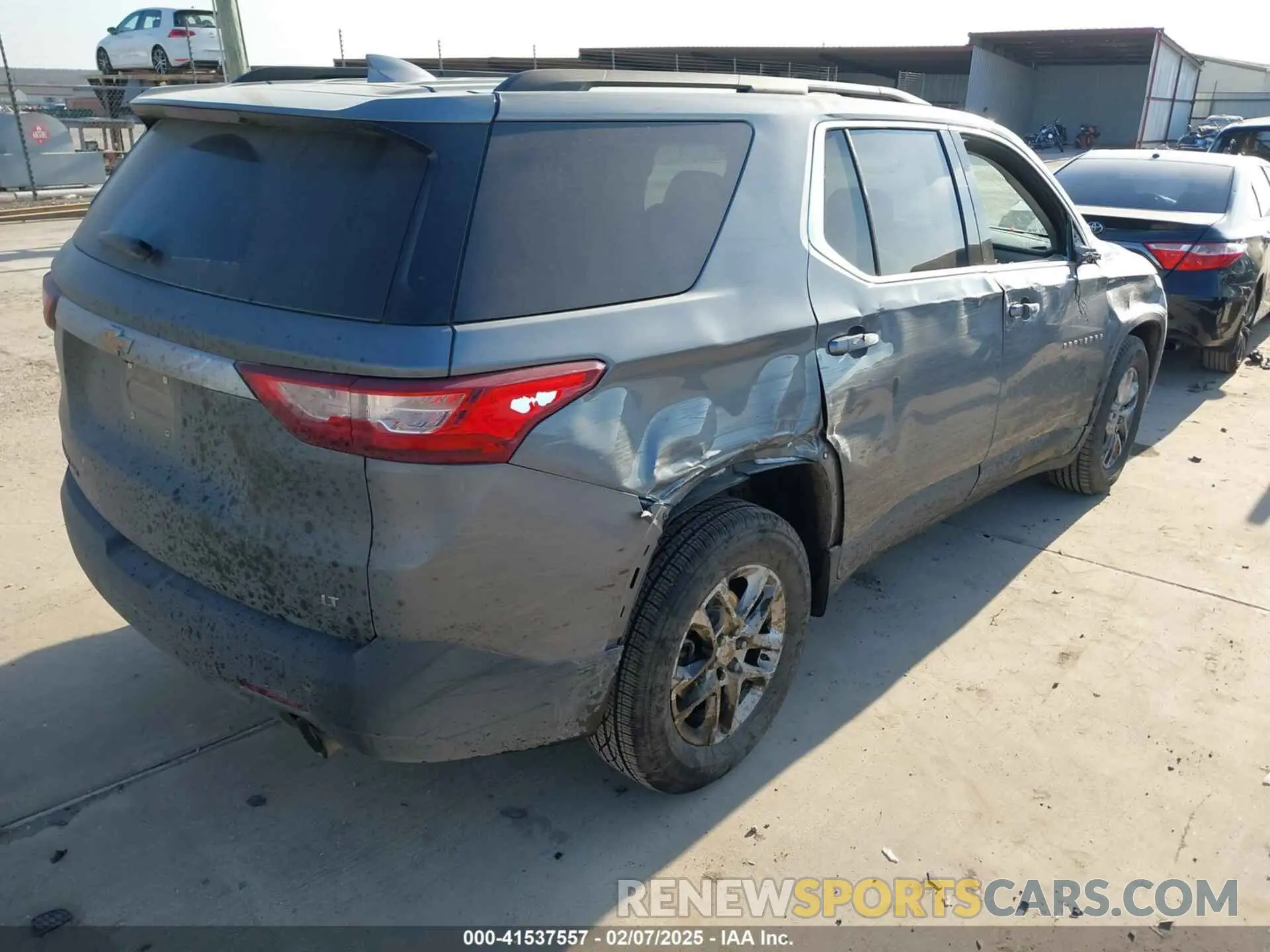 4 fotografías del automóvil dañado 1GNEVMKW3LJ192276 CHEVROLET TRAVERSE 2020