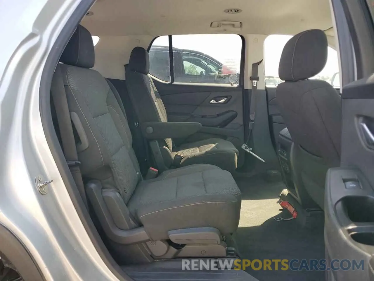 11 fotografías del automóvil dañado 1GNEVMKW4LJ191332 CHEVROLET TRAVERSE 2020