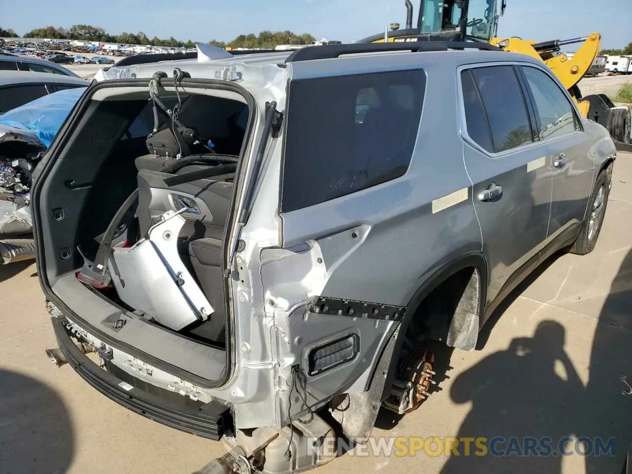 3 fotografías del automóvil dañado 1GNEVMKW4LJ191332 CHEVROLET TRAVERSE 2020