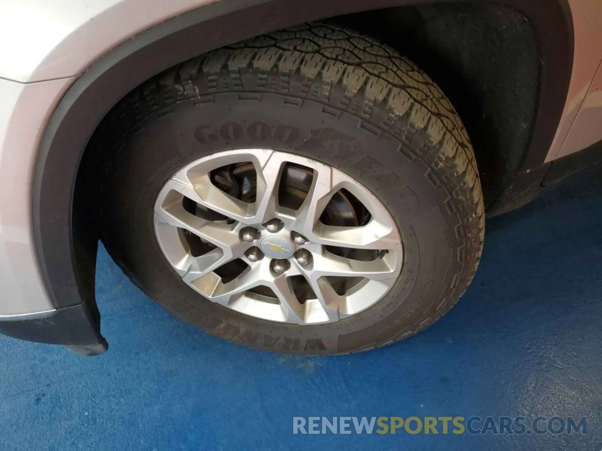 12 fotografías del automóvil dañado 1GNEVMKW6LJ295028 CHEVROLET TRAVERSE 2020