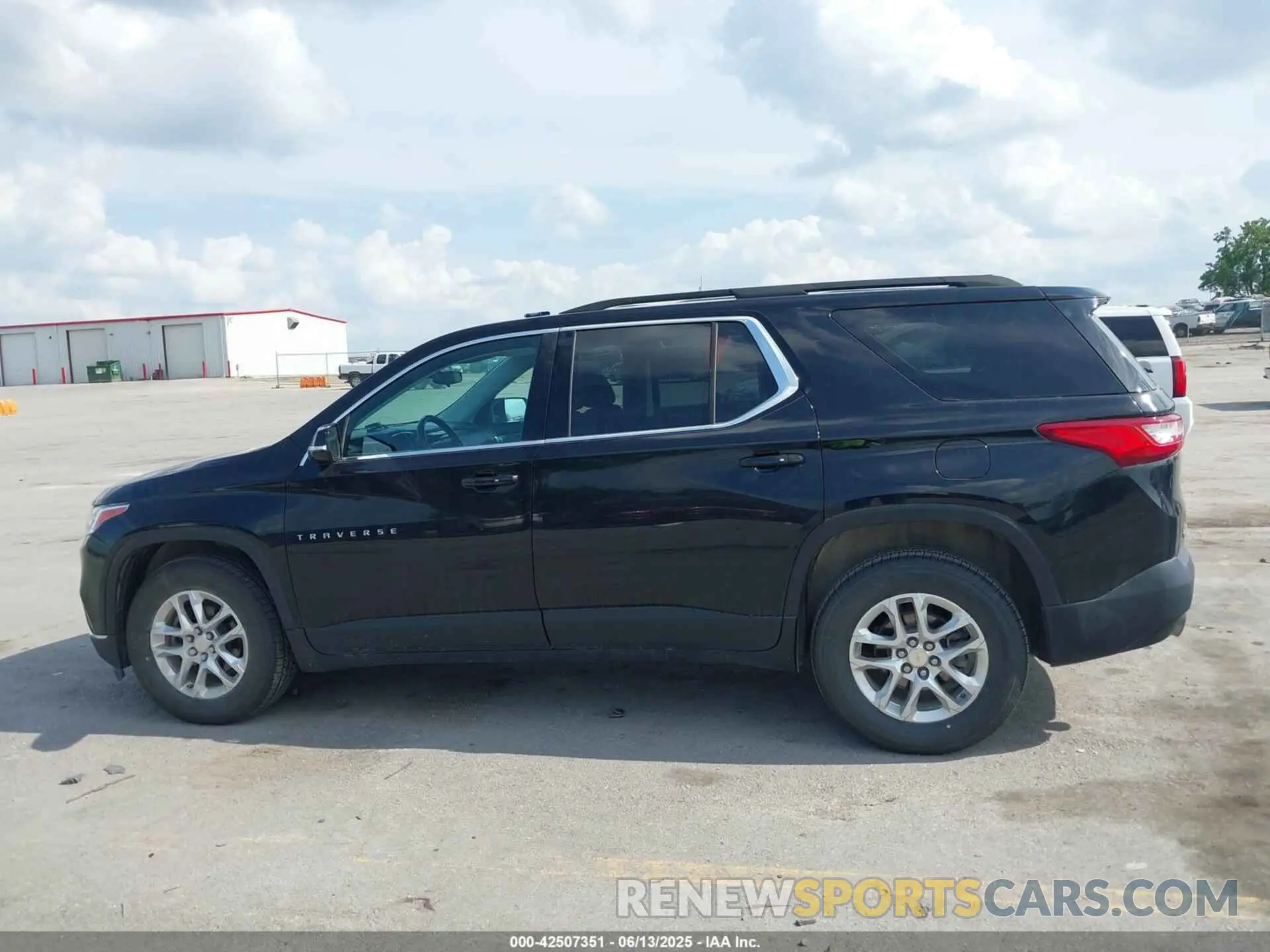 14 fotografías del automóvil dañado 1GNEVMKWXLJ192789 CHEVROLET TRAVERSE 2020
