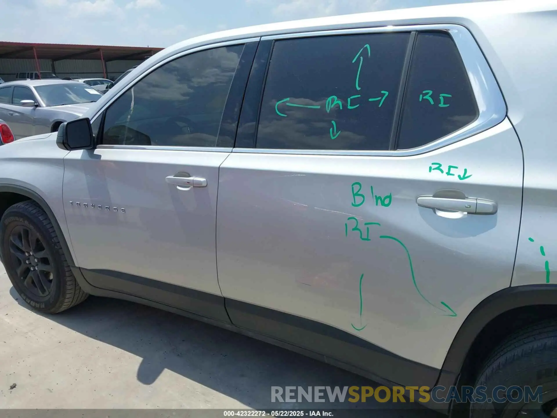 14 fotografías del automóvil dañado 1GNERFKW0MJ114605 CHEVROLET TRAVERSE 2021