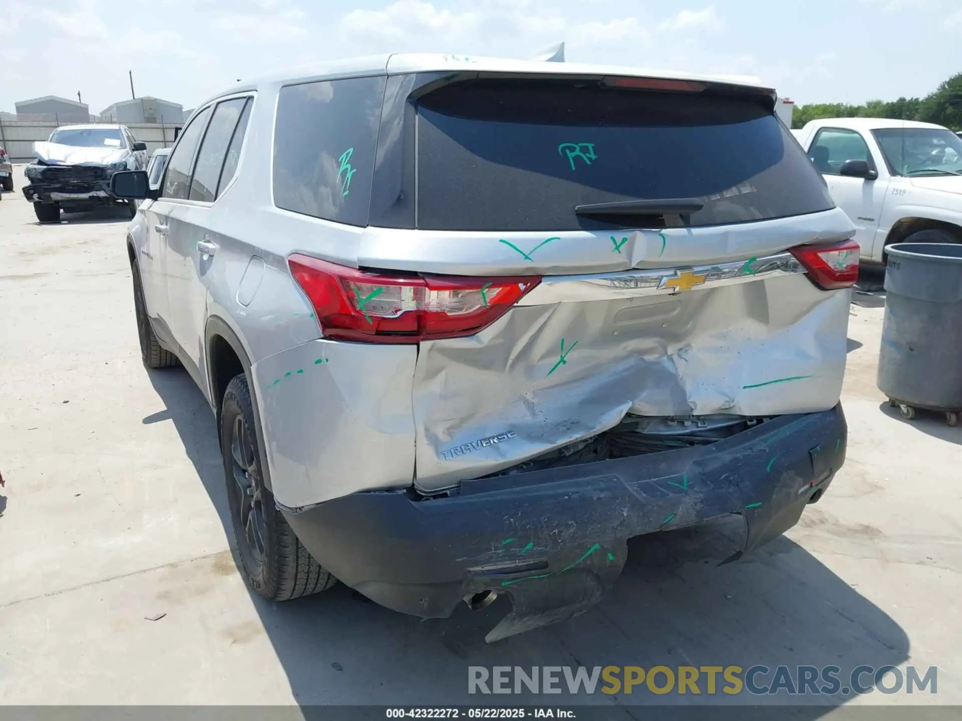 3 fotografías del automóvil dañado 1GNERFKW0MJ114605 CHEVROLET TRAVERSE 2021