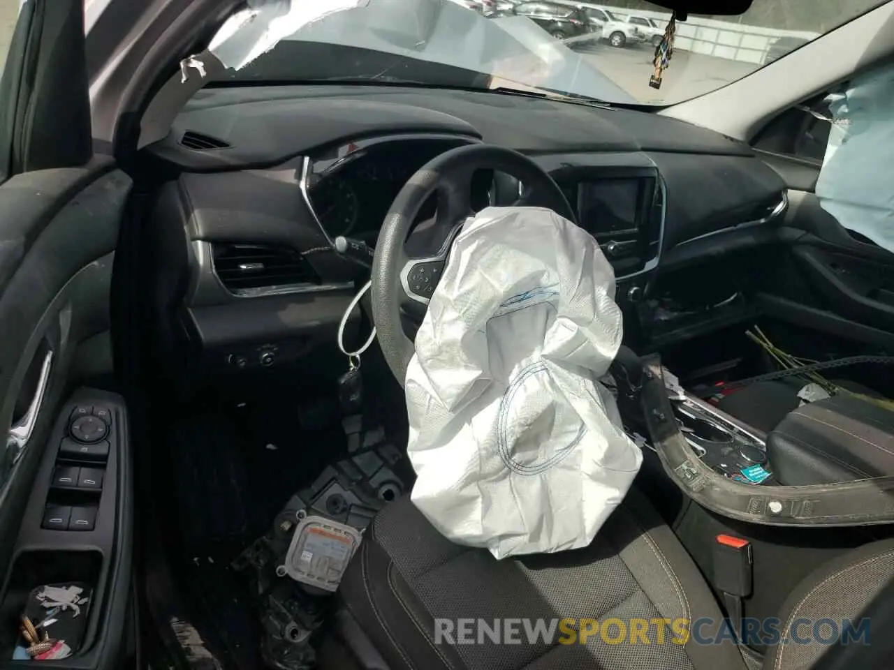 8 fotografías del automóvil dañado 1GNERFKW1MJ235790 CHEVROLET TRAVERSE 2021