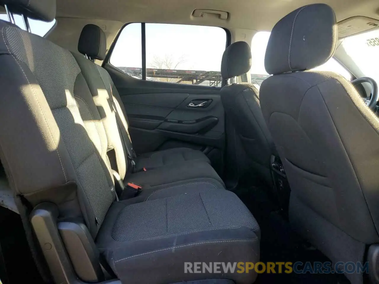 11 fotografías del automóvil dañado 1GNERFKW2MJ227035 CHEVROLET TRAVERSE 2021