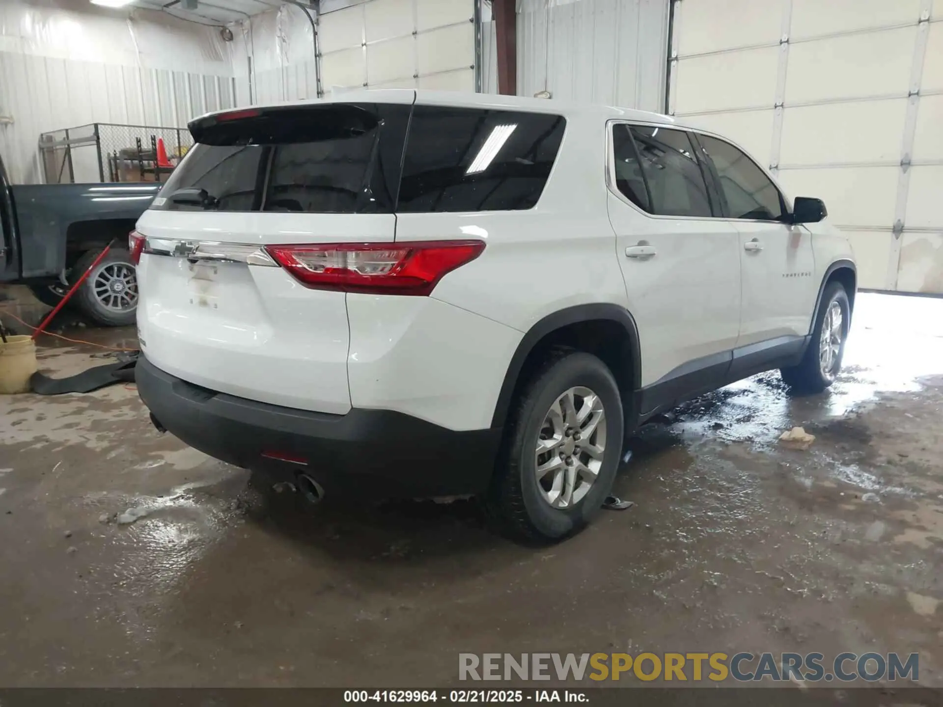 4 fotografías del automóvil dañado 1GNERFKW3MJ105347 CHEVROLET TRAVERSE 2021