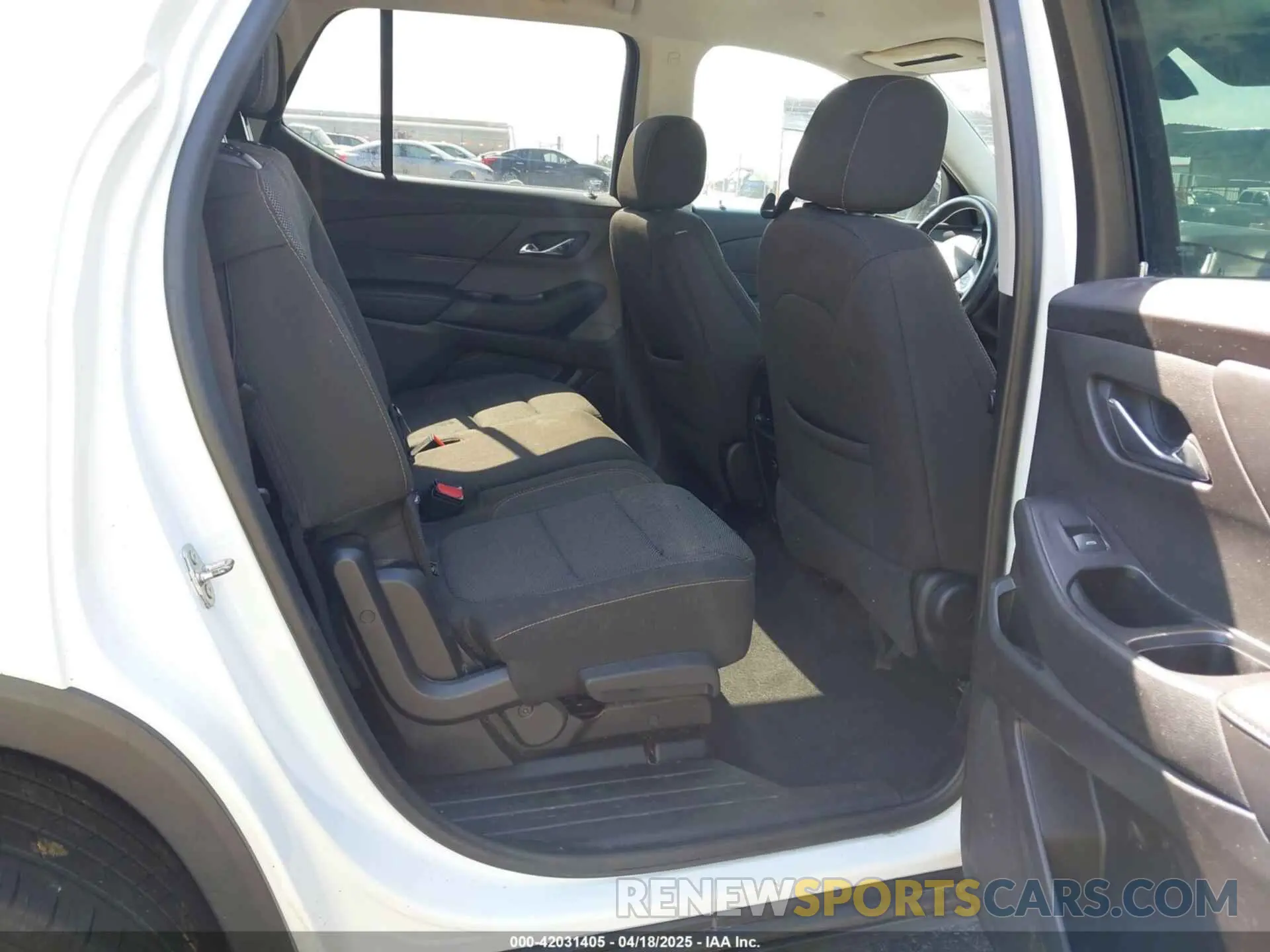 8 fotografías del automóvil dañado 1GNERFKW5MJ135241 CHEVROLET TRAVERSE 2021