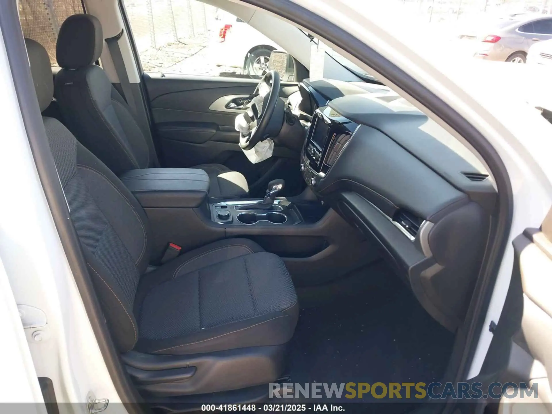 5 fotografías del automóvil dañado 1GNERFKW8MJ219960 CHEVROLET TRAVERSE 2021