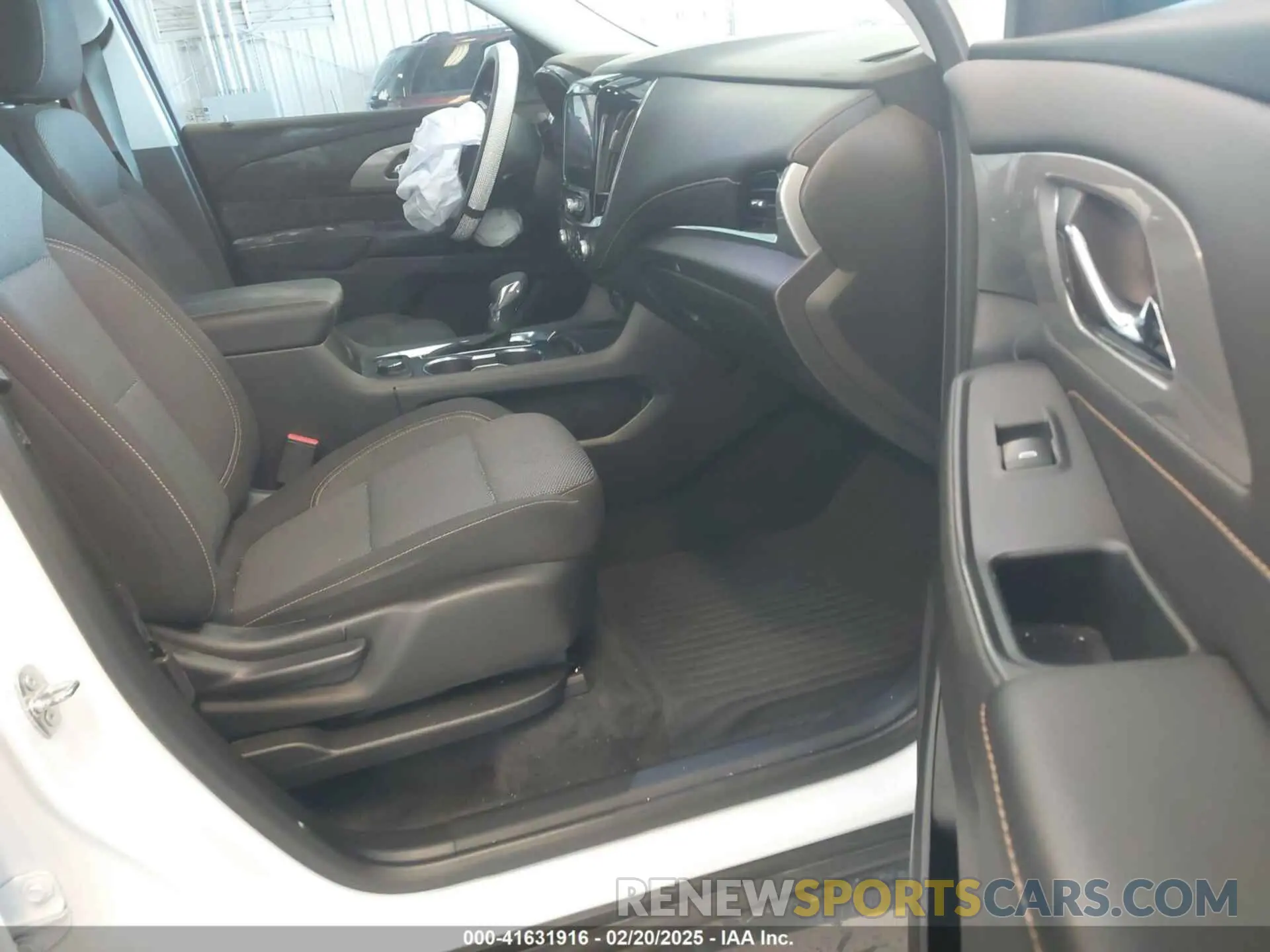 5 fotografías del automóvil dañado 1GNERGKW1MJ114781 CHEVROLET TRAVERSE 2021