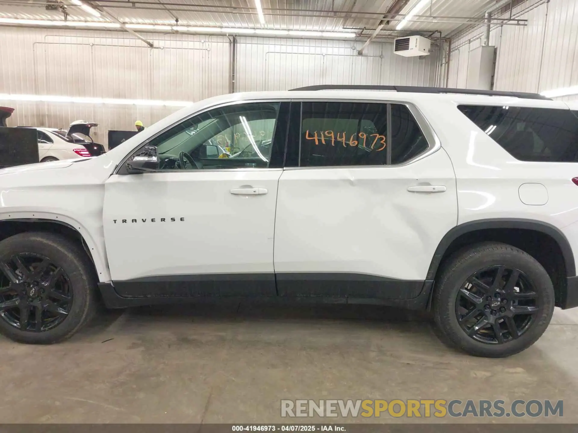 14 fotografías del automóvil dañado 1GNERGKW1MJ206196 CHEVROLET TRAVERSE 2021